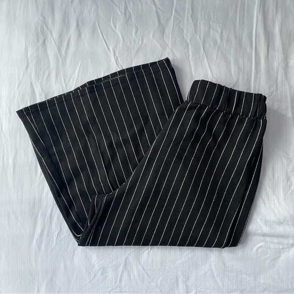 Striped Black & White Culottes - Picture 2 of 4